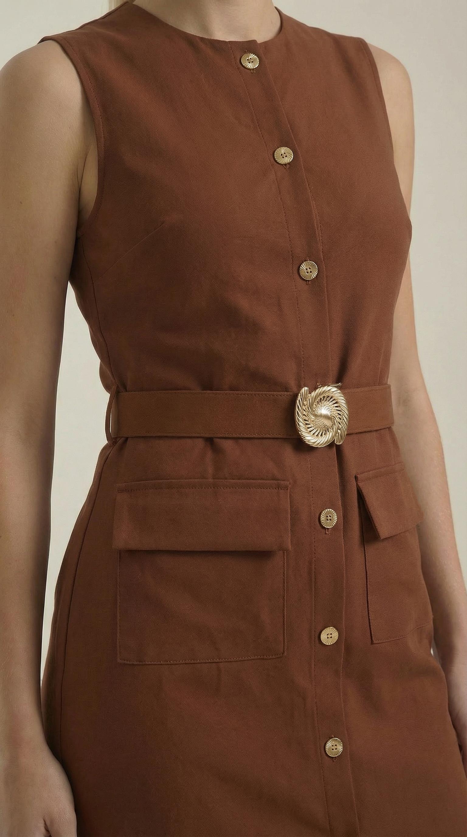 Vestido Midi Arlene con Botones Dorados
