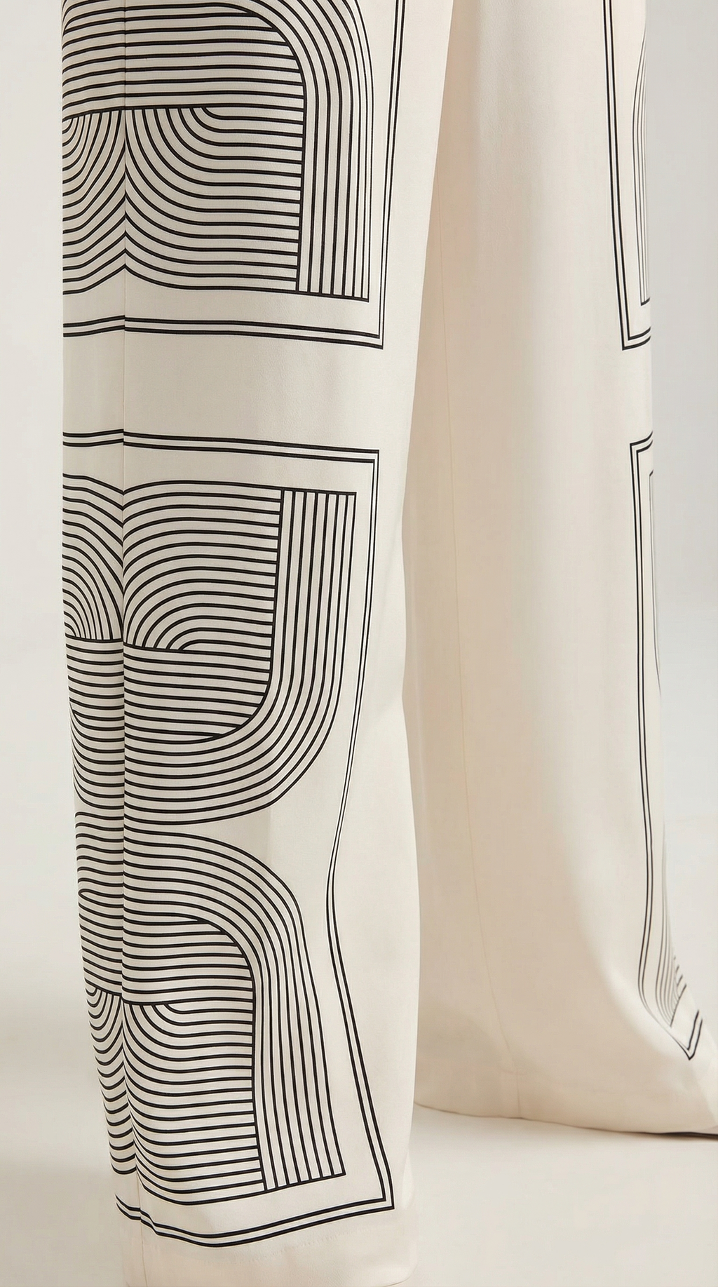 Pantalón Jude con Estampado Geométrico