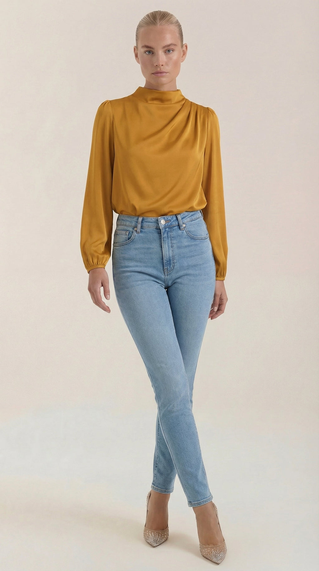 Blusa Marcia de Manga Larga Abullonada