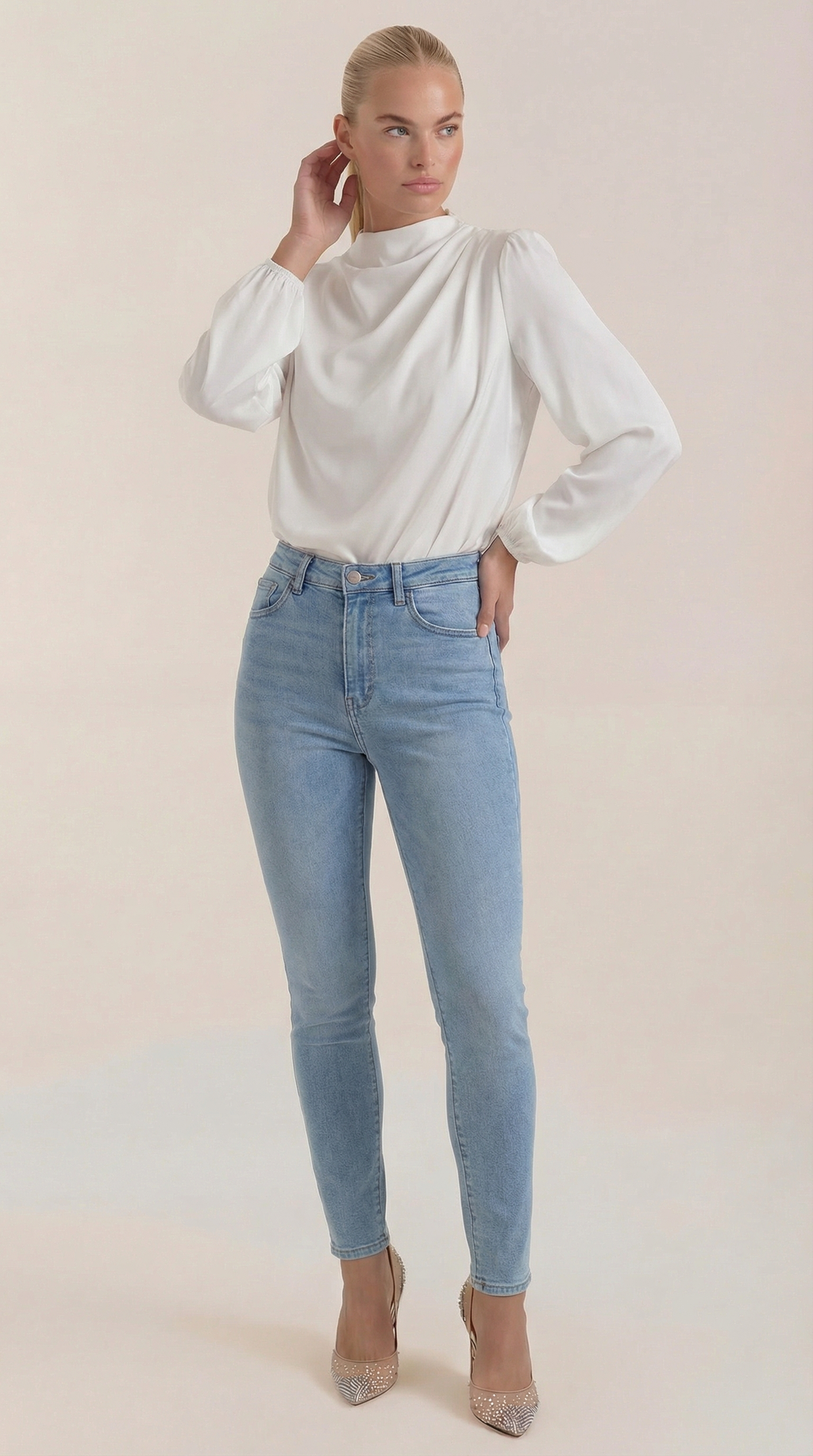 Blusa Marcia de Manga Larga Abullonada