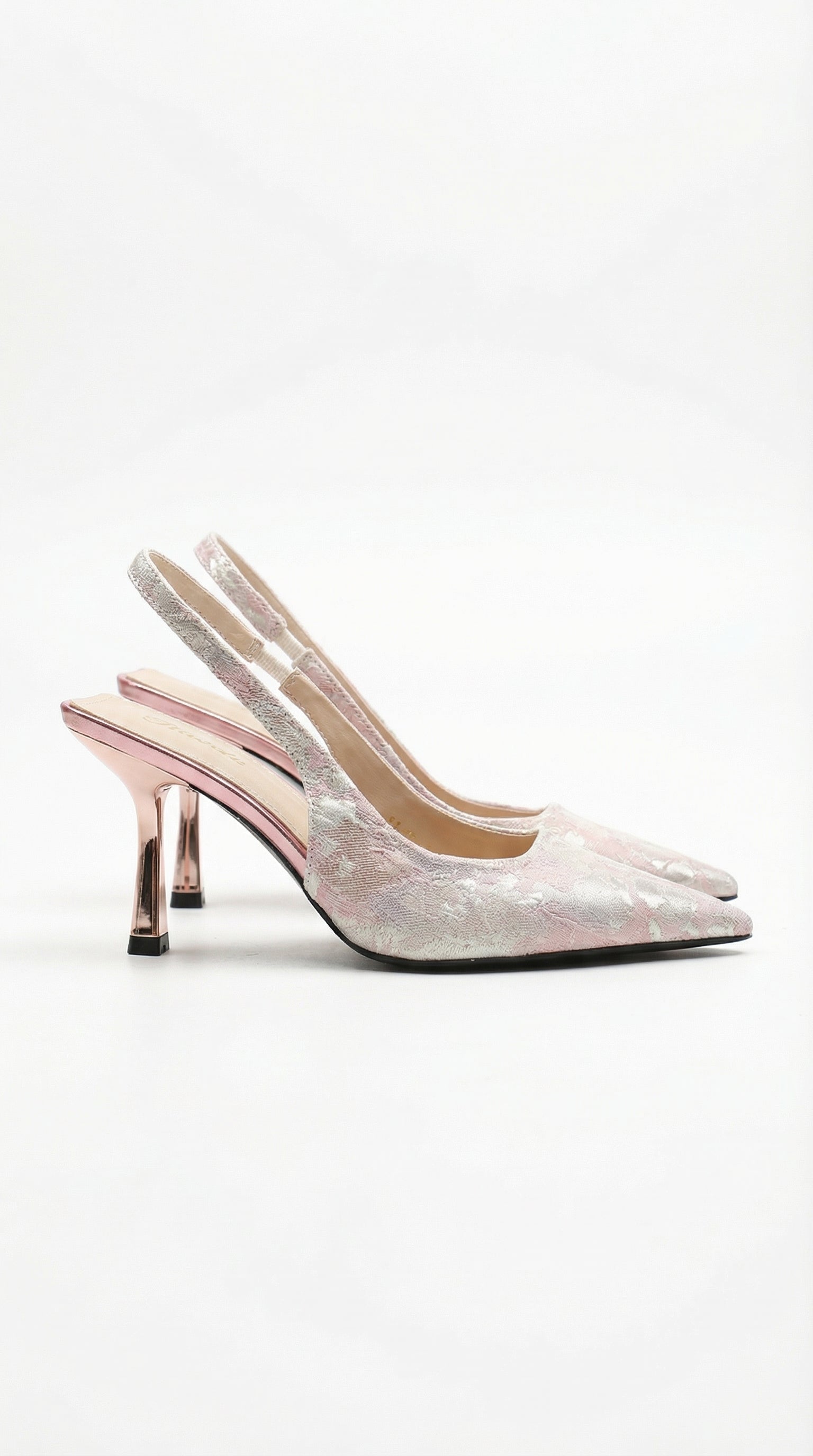 Zapatos Rachel de Punta Fina