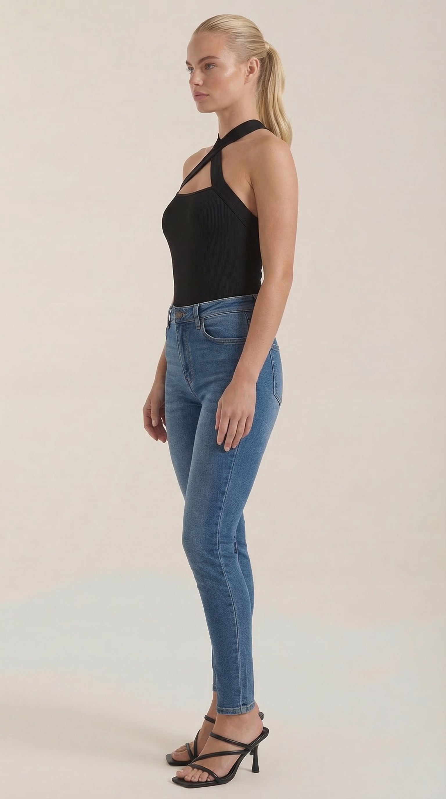 Top Allison con Tirantes Halter Cruzados