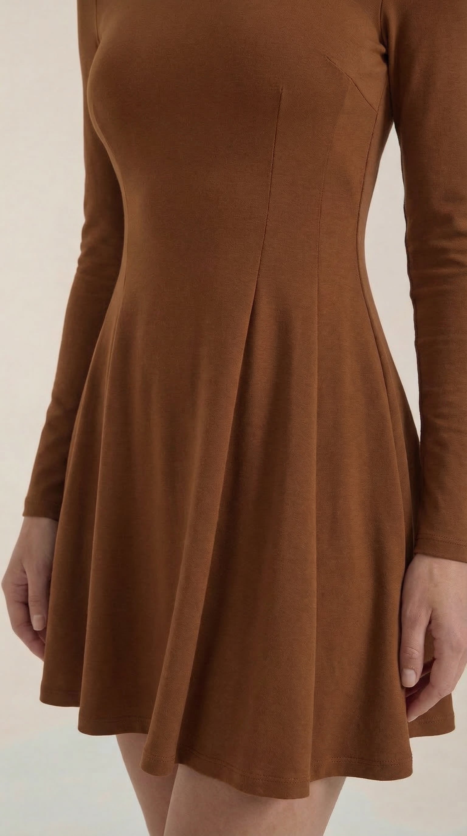 Vestido Mini Ebony con Cuerpo Entallado