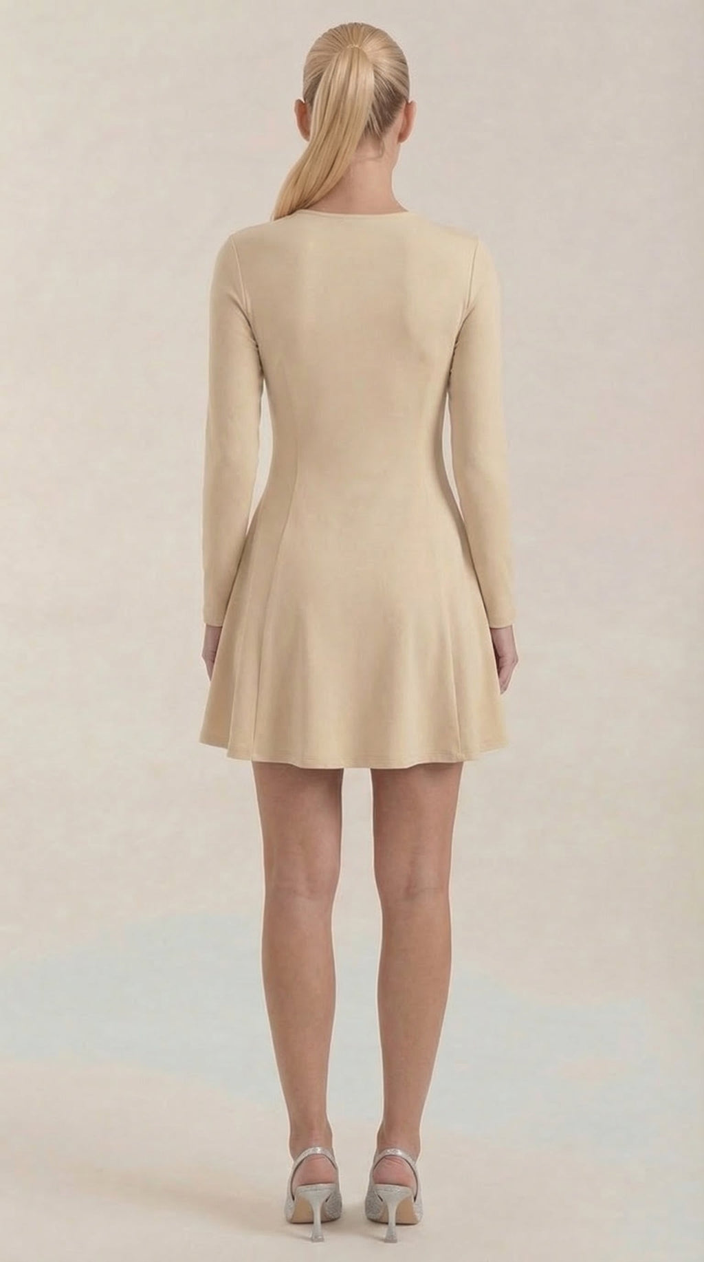 Vestido Mini Ebony con Cuerpo Entallado