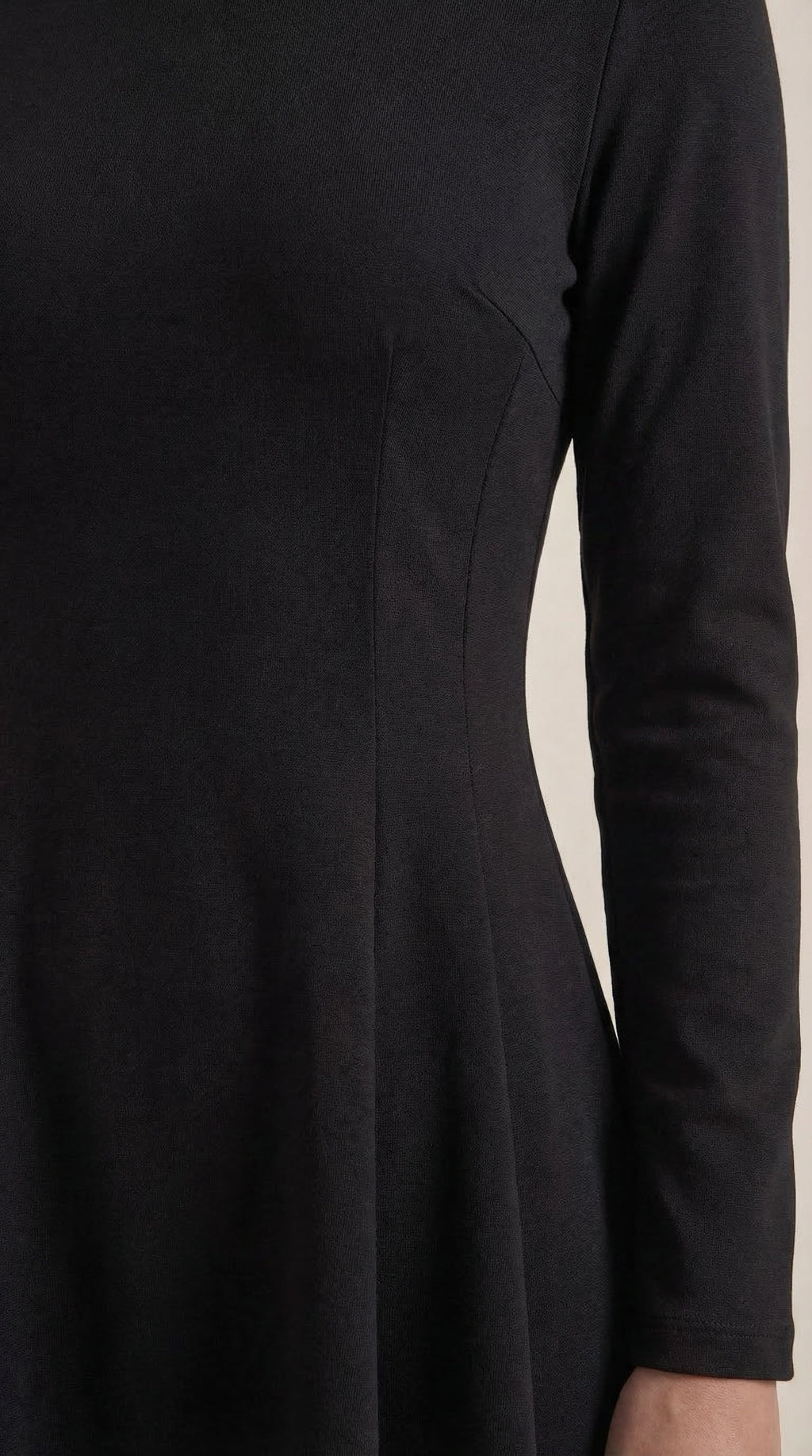 Vestido Mini Ebony con Cuerpo Entallado