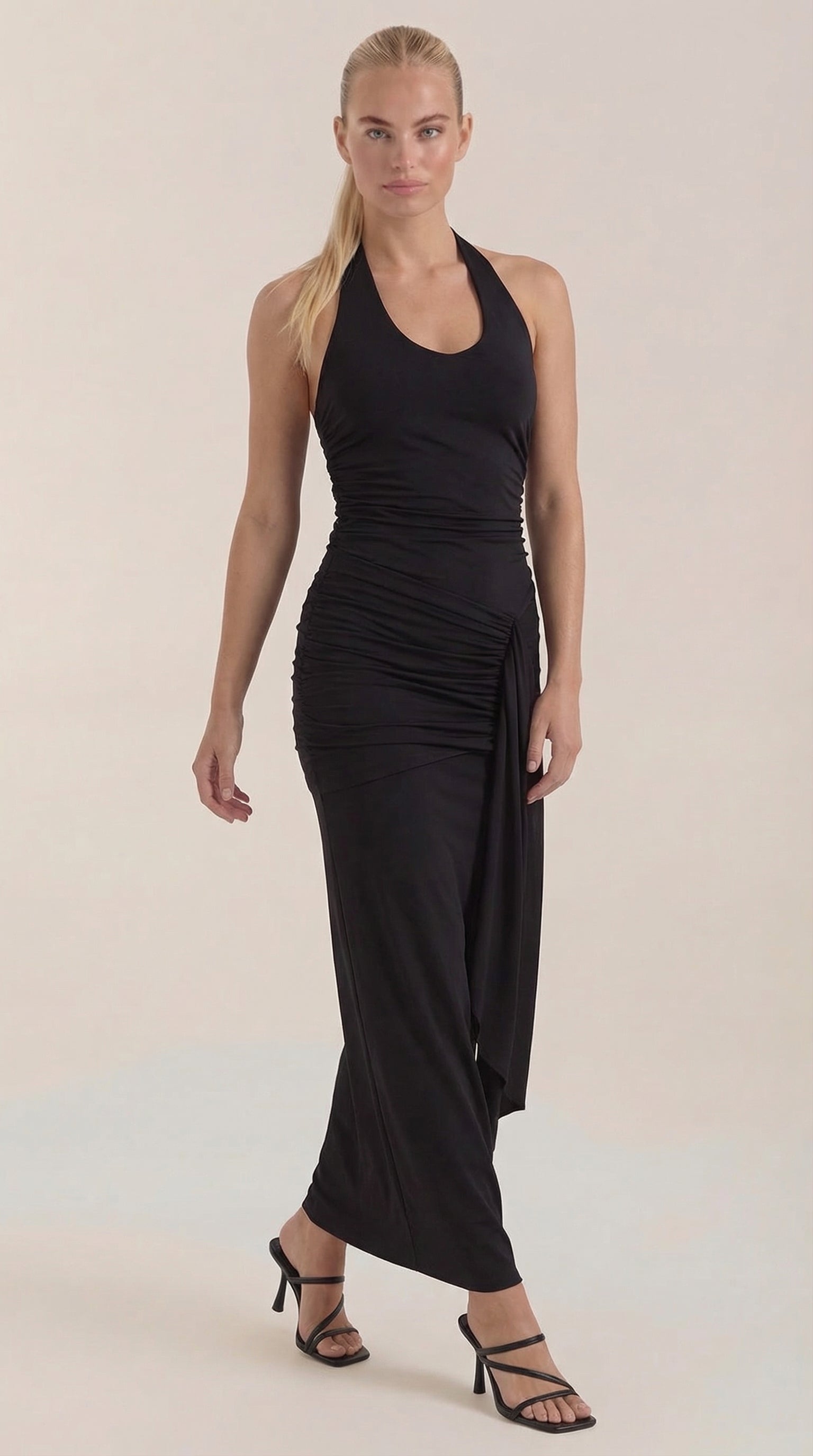 Vestido Maxi Paulette con Escote Halter