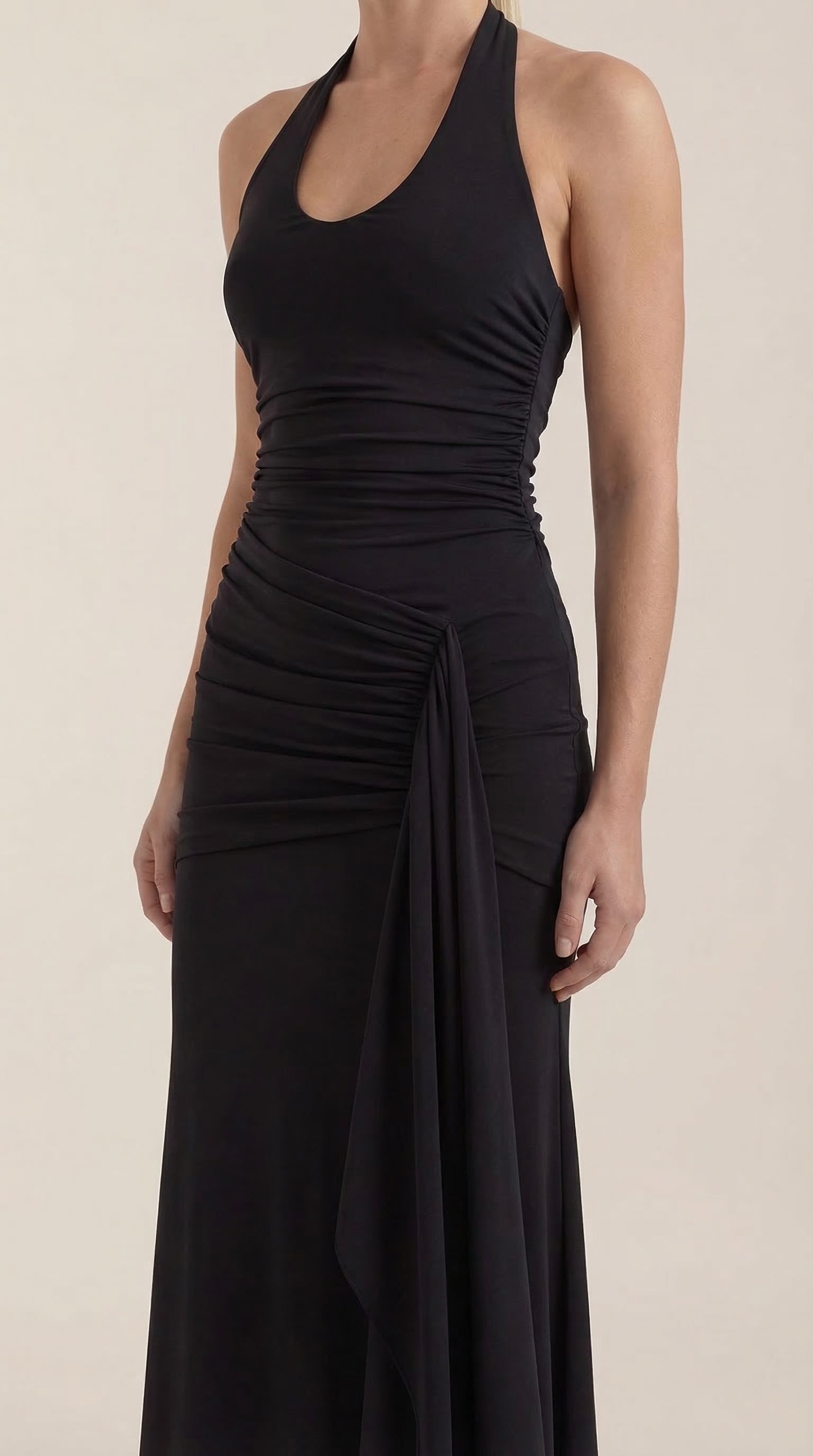 Vestido Maxi Paulette con Escote Halter