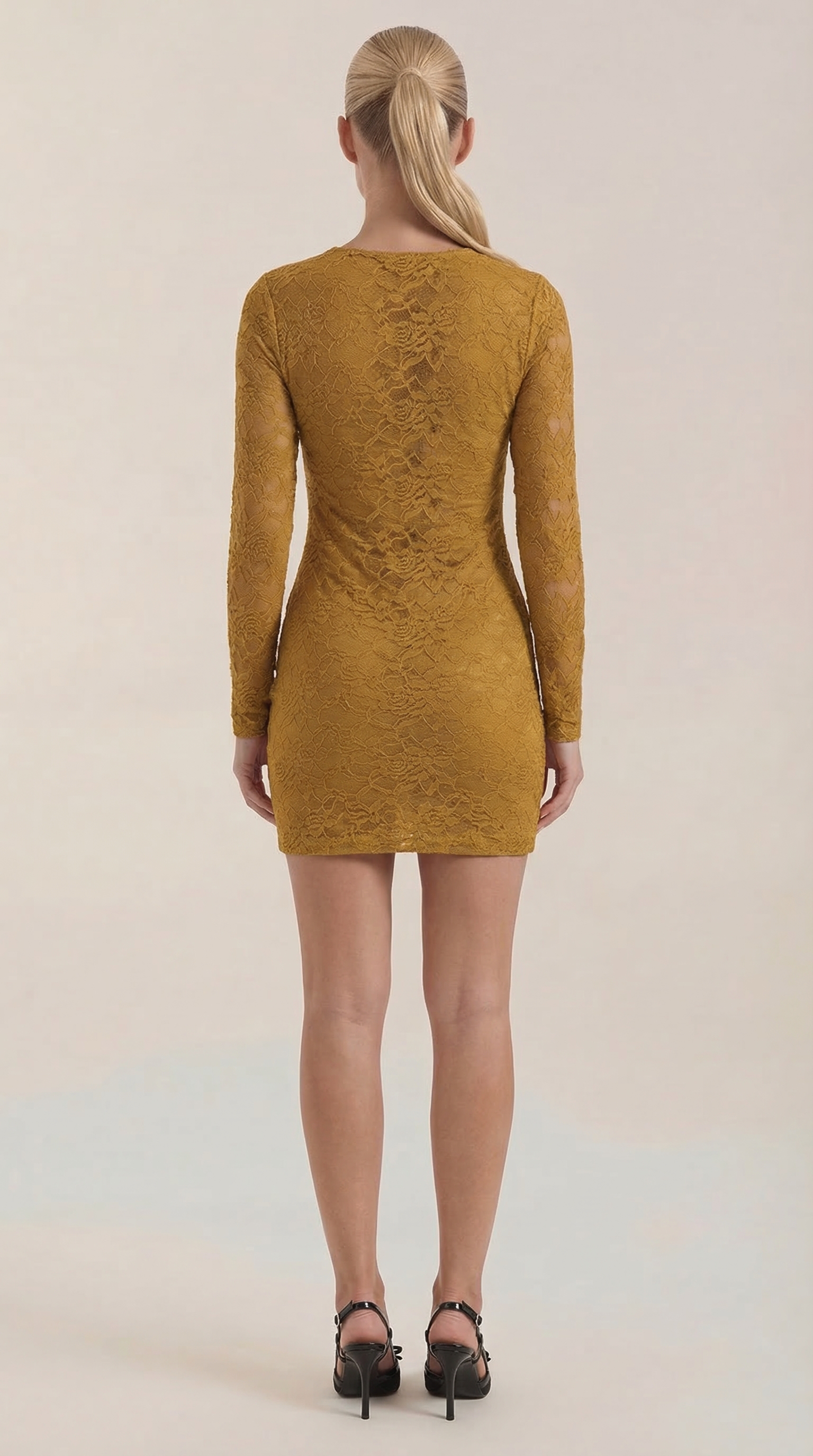 Vestido Mini Sadie Ajustado de Encaje